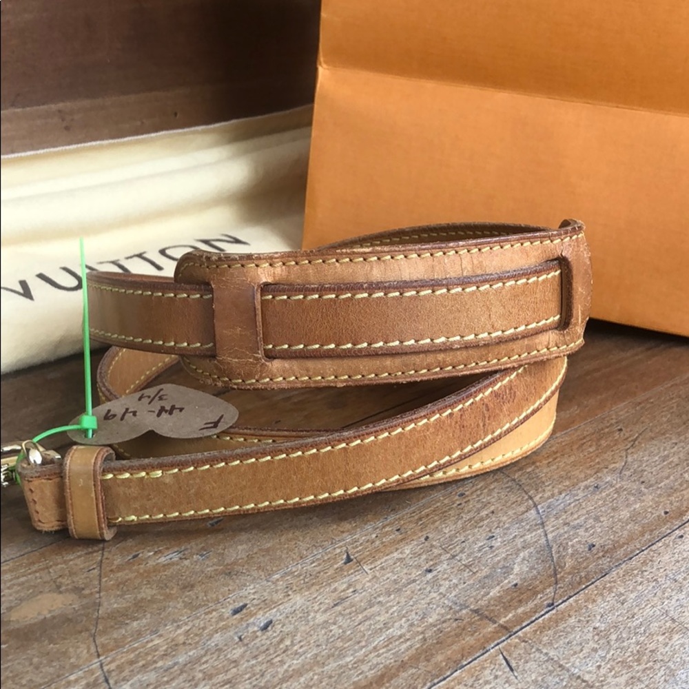 F Louis Vuitton crossbody strap St. Cloud vintage